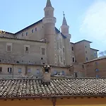 Torricini Skyline Panzió Urbino